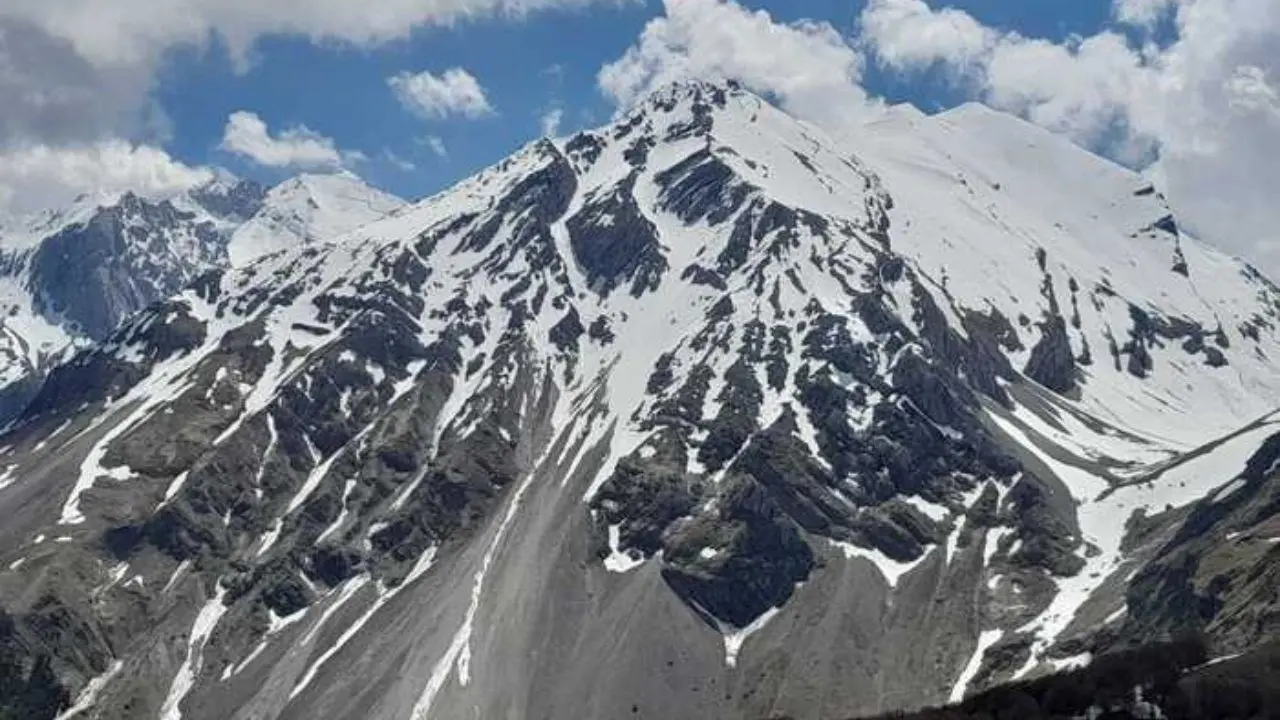 Scialpinista muore candendo dalla vetta del Gran Sasso: avviate le indagini