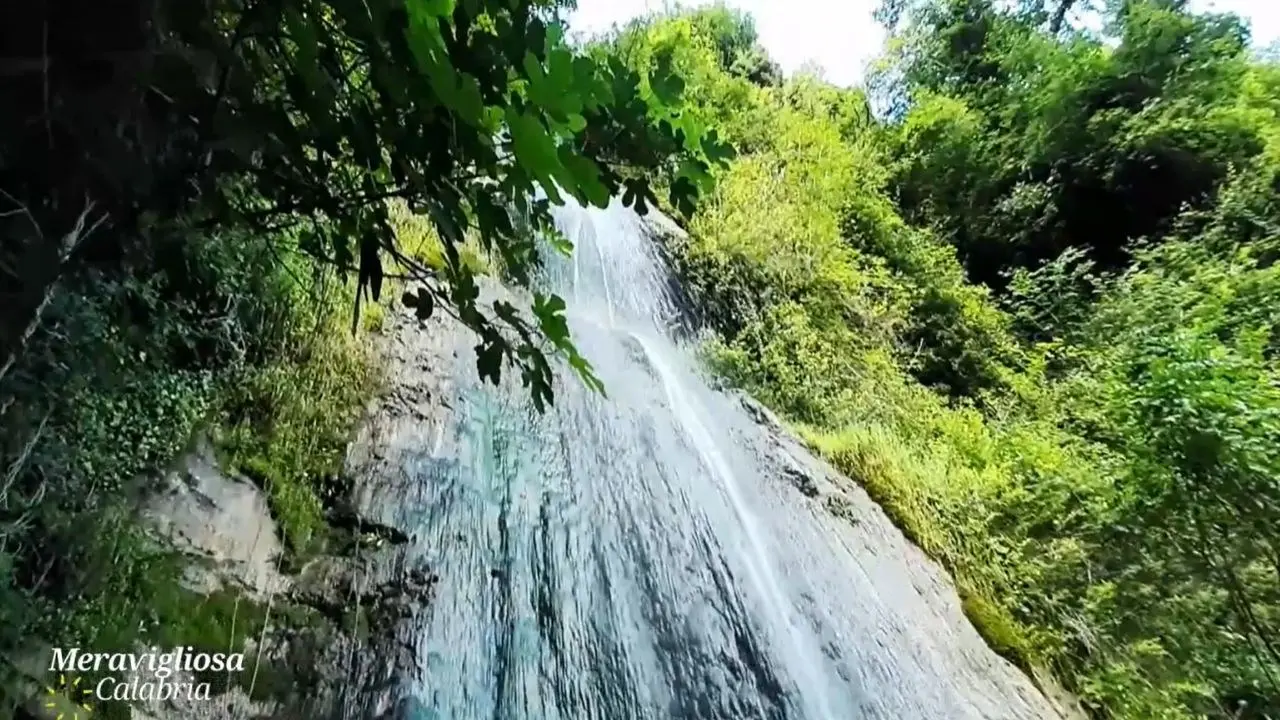 Meravigliosa Calabria alla scoperta di Platania, il paese dell’aria e dell’acqua pura: la puntata