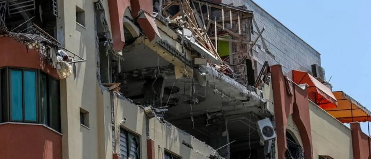 Striscia di Gaza, nuovo raid di Israele: due morti. Borrell: «L’Europa è seriamente preoccupata»