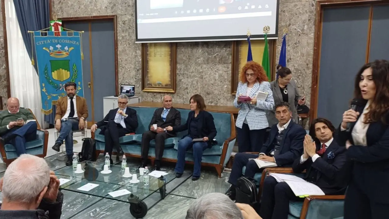 Cosenza, presentazione del libro “L’inganno” di Barbano: dibattito sullo strapotere della magistratura