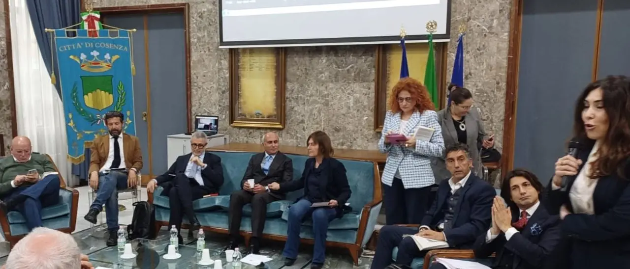Cosenza, presentazione del libro “L’inganno” di Barbano: dibattito sullo strapotere della magistratura