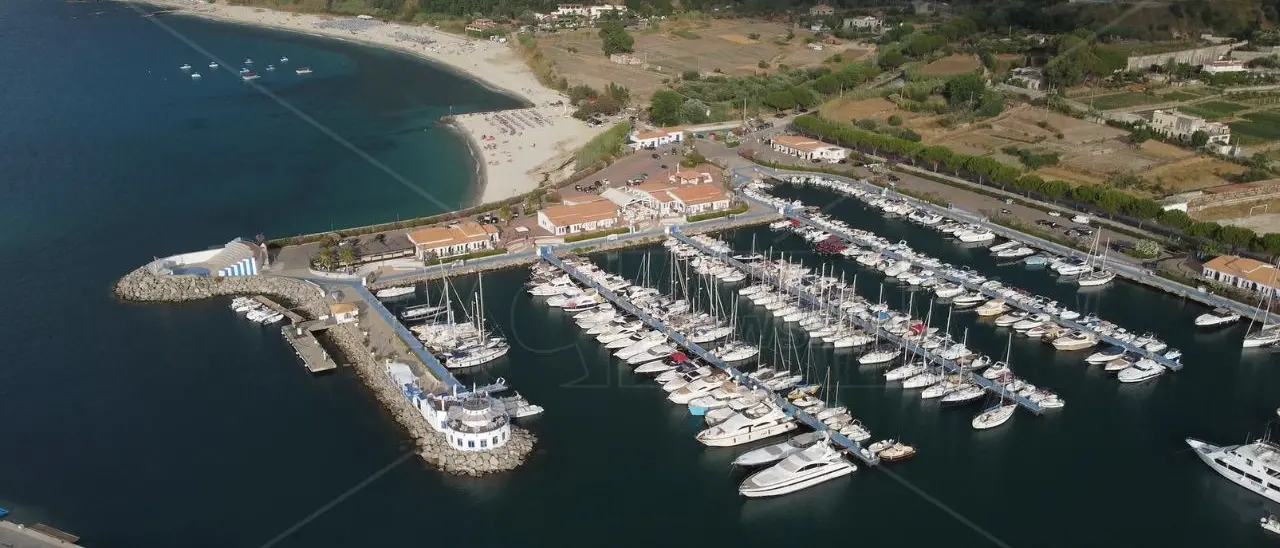 «Per l’ormeggio a Tropea ci pensa l’amico nostro», un capitano di vascello coinvolto nell’operazione di Vibo