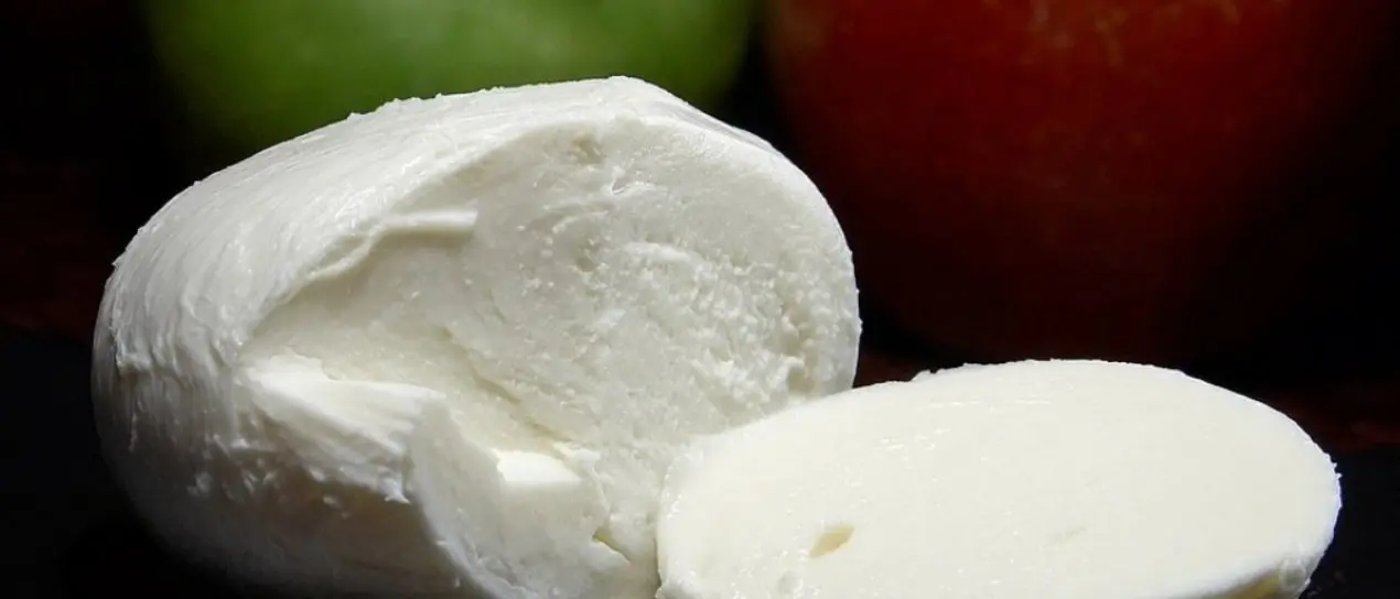 Bimba di 6 anni muore soffocata mentre mangia una mozzarella