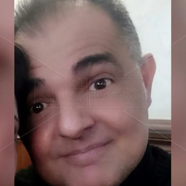 Maurizio, la malattia lo isola dal mondo: un’amica chiedere di inviargli lettere da tutta Italia