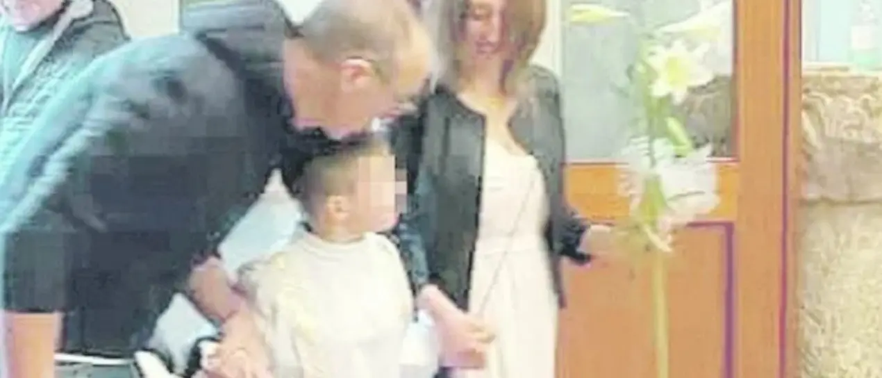 Bimbo con autismo escluso dalla prima comunione, il prete: «Disturba, meglio cerimonia isolata»