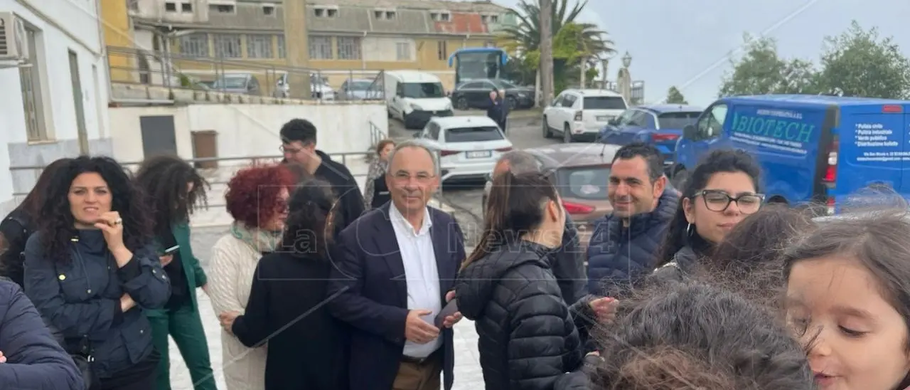 Elezioni Calabria, a Scandale nel Crotonese stravince l’uscente Barberio