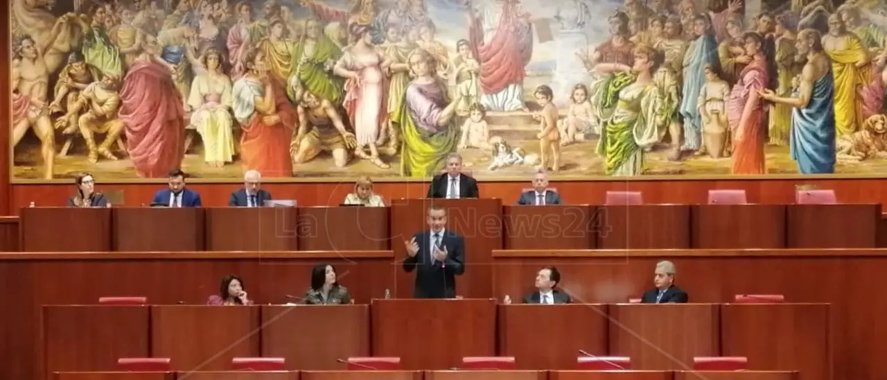 M5s, deMa e Lo Schiavo (Misto) votano con la maggioranza le modifiche ad Arpacal