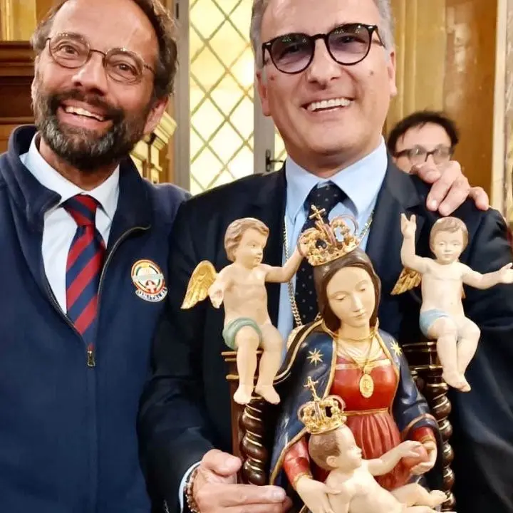 L’arte orafa di Spadafora sbarca nel Lazio: incoronata la Madonna itinerante di Nettuno
