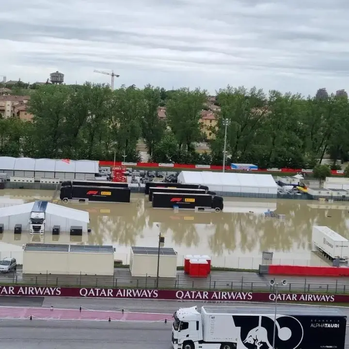 Formula Uno, il maltempo in Emilia Romagna cancella il Gp di Imola: «Al 99% si recupera nel 2026»