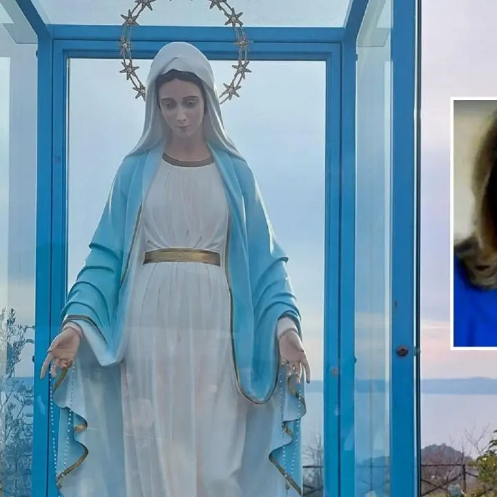 La statua della Madonna di Trevignano piange e trasuda olio profumato: il presunto miracolo in diretta tv