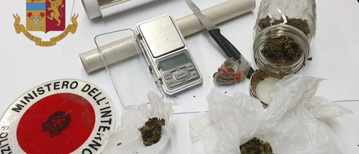 Vibo Valentia, era affidato ai servizi sociali ma spacciava droga, denunciato