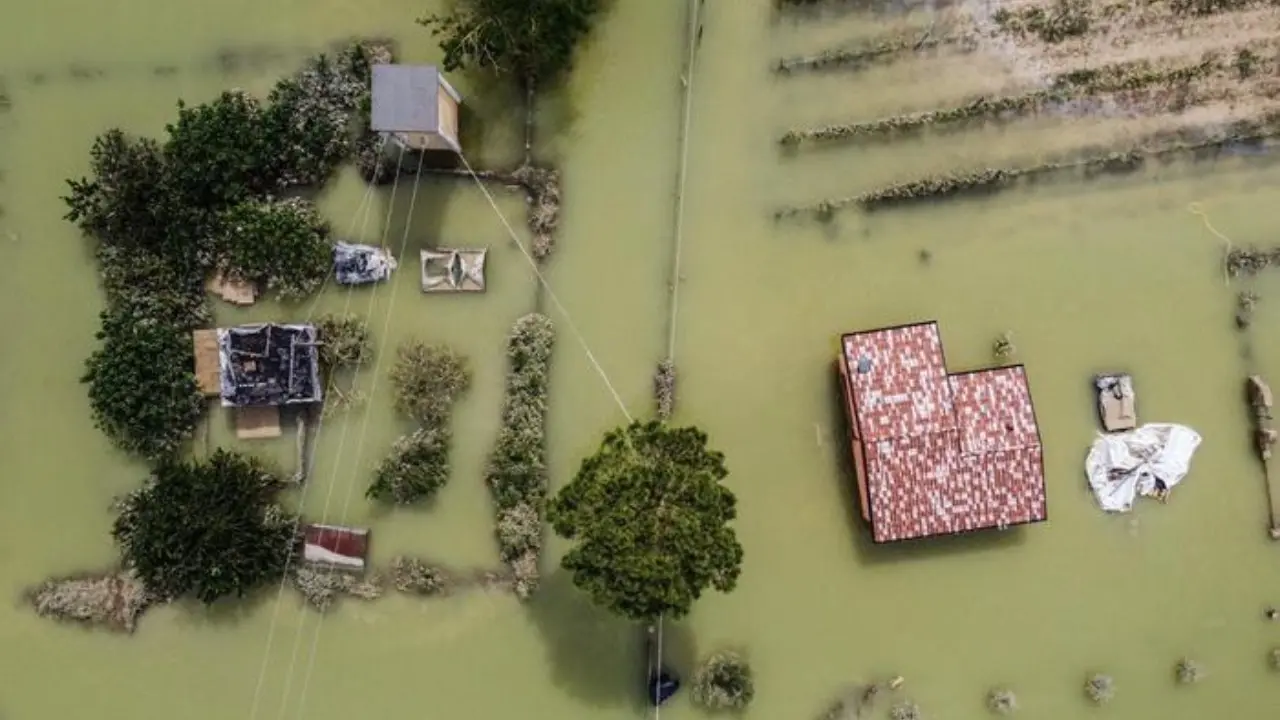 Maltempo in Emilia Romagna, sempre più grave il bilancio dell’alluvione: sale a 13 il numero dei morti