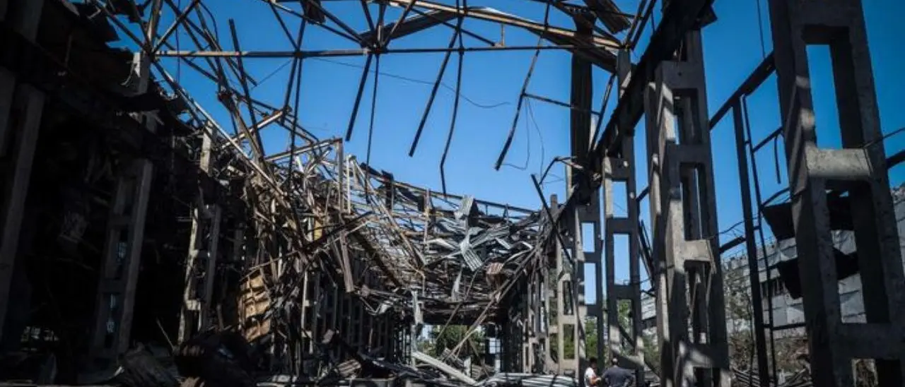 Ucraina, ancora una notte di esplosioni: la città nel mirino di una pioggia di missili e droni russi