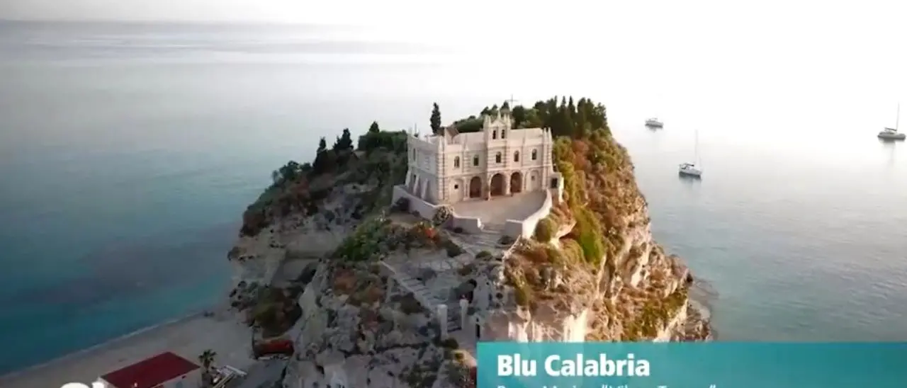 Fondali trasparenti e scorci da favola: Blu Calabria alla scoperta del parco marino Vibo-Tropea