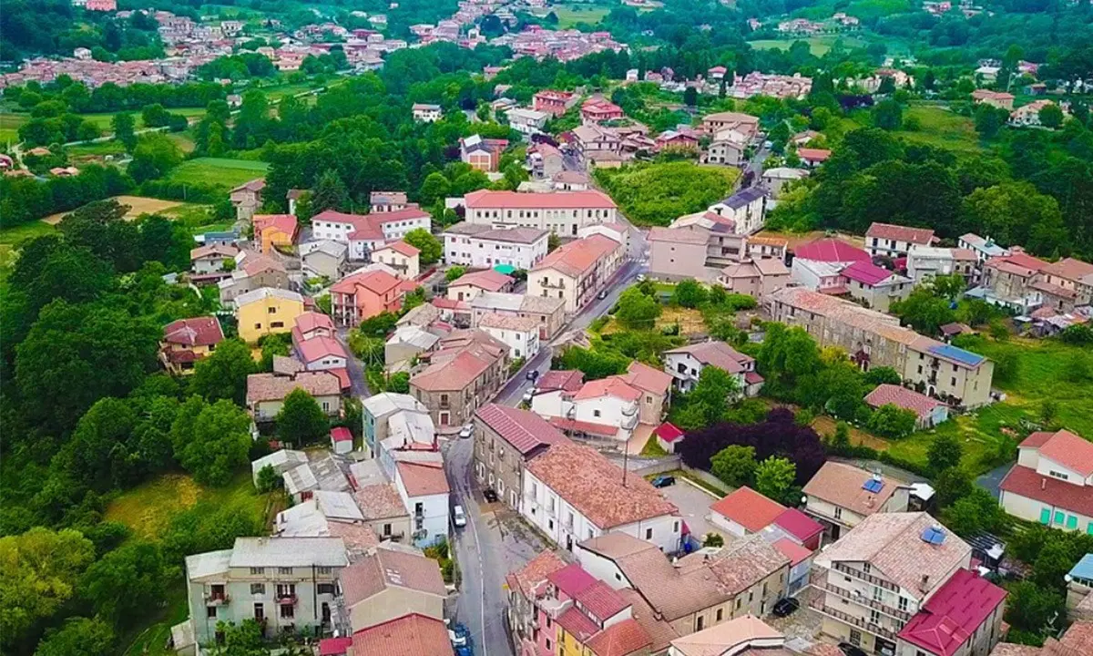 A Decollatura il centro per disabili è chiuso. La denuncia di Ferrara e Tavernise (M5S): «Rischio isolamento sociale»