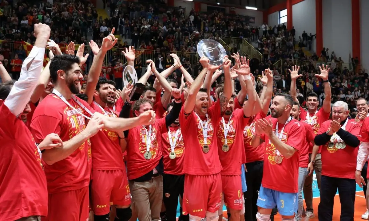 La Tonno Callipo rinuncia alla Superlega e lascia i professionisti: le reazione di istituzioni e politica