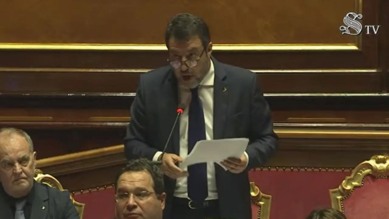 Ponte sullo Stretto, oggi la discussione al Senato. Salvini: «Bisogna osare. L’hanno fatto Leonardo e Raffaello»