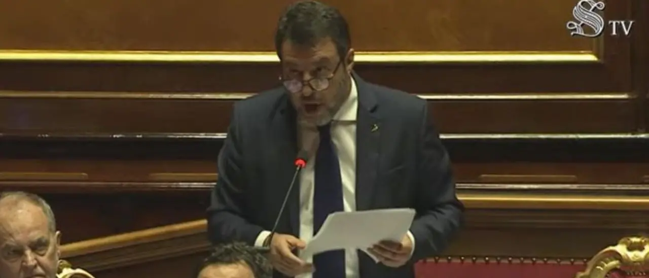 Ponte sullo Stretto, oggi la discussione al Senato. Salvini: «Bisogna osare. L’hanno fatto Leonardo e Raffaello»