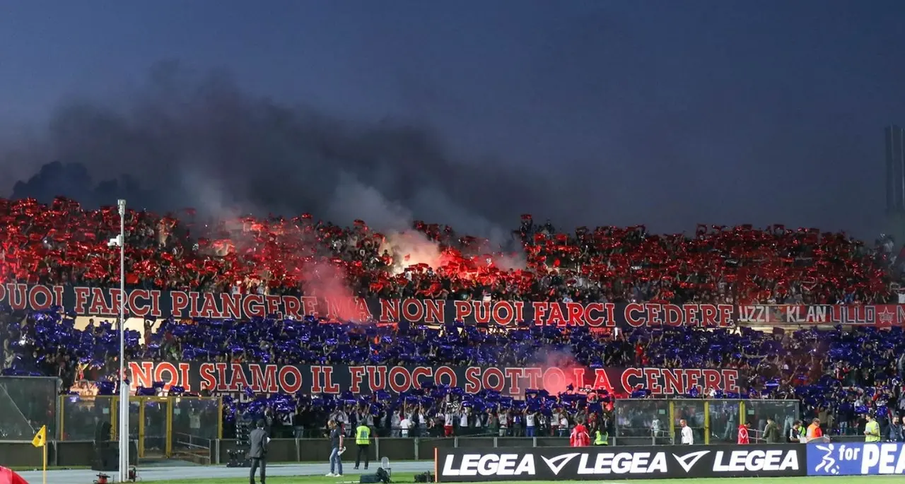 Cosenza Calcio, i tifosi incontrano il dg Gualtieri: «La contestazione non si ferma»