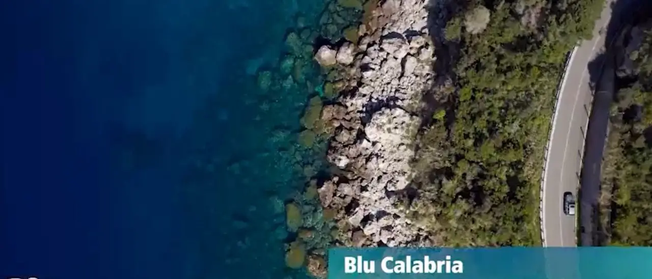 Costa dei Gelsomini e Baia di Soverato luoghi dalla bellezza selvaggia, torna oggi Blu Calabria