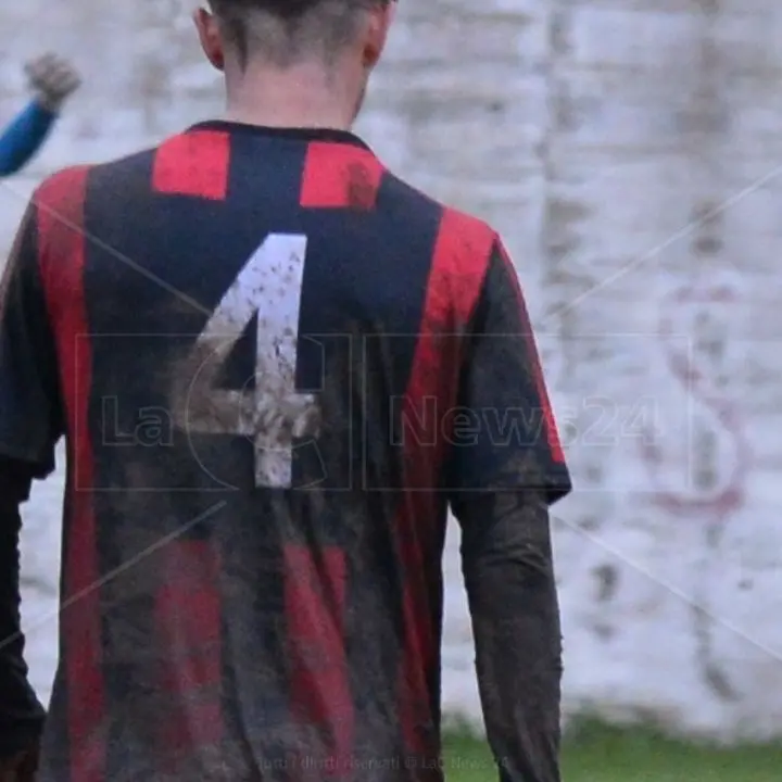 Acri, la squadra retrocessa nel silenzio: il futuro del calcio cittadino in bilico
