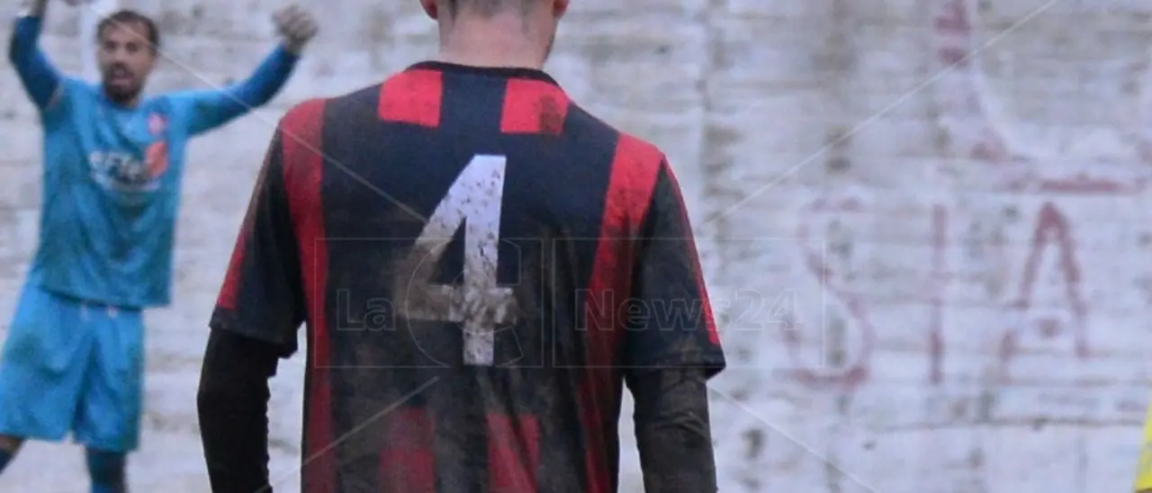 Acri, la squadra retrocessa nel silenzio: il futuro del calcio cittadino in bilico