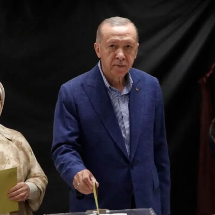 Erdogan vince le elezioni in Turchia: si riconferma presidente con il 52,1 % delle preferenze