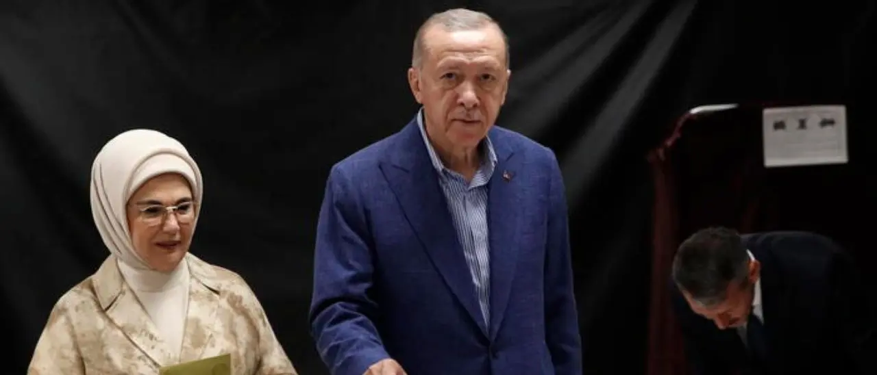 Erdogan vince le elezioni in Turchia: si riconferma presidente con il 52,1 % delle preferenze
