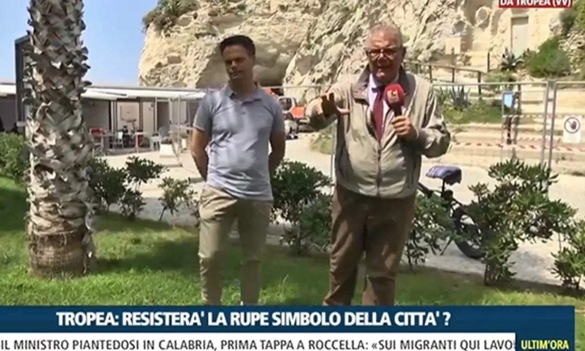 Dopo i due crolli, i riflettori sono accesi su Tropea e la sua celebre Rupe. Il sindaco: «Abbiamo agito senza perdere un minuto»