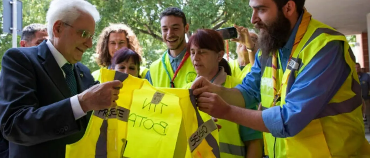 Mattarella nelle zone alluvionate dell’Emilia Romagna: «Non sarete soli. La ricostruzione sia veloce»