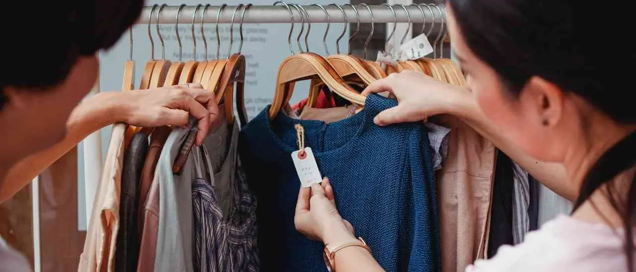 Saldi, al via domani in Calabria e nel resto d’Italia: le nuove regole e i consigli per evitare fregature