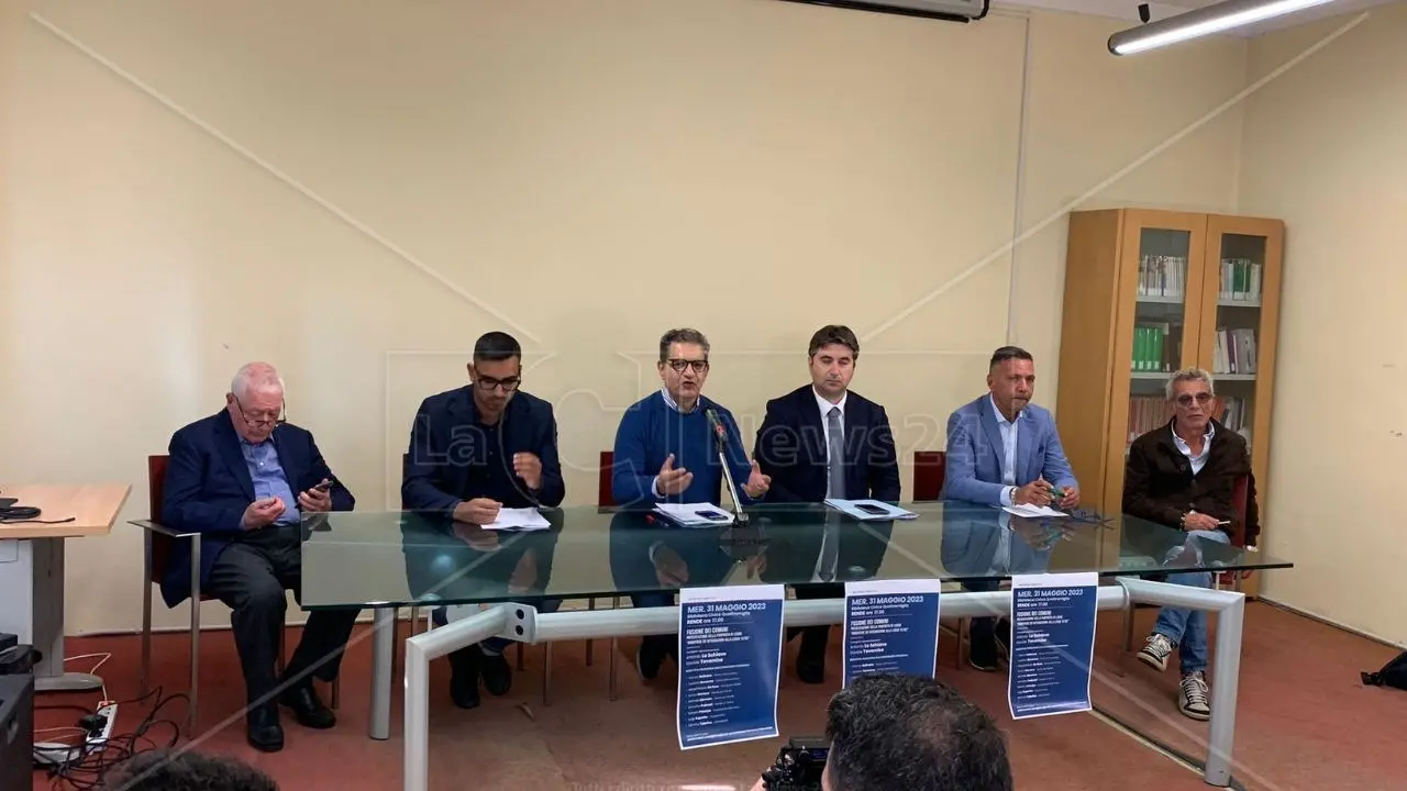 Cosenza città unica per Mario Occhiuto sindaco: «Ecco perché vogliono la fusione con Rende e Castrolibero