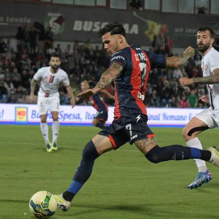 Il Foggia castiga il Crotone: allo Scida è 2-2, si spegne il sogno Serie B dei pitagorici