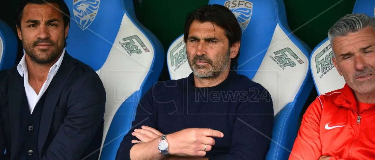 Il Cosenza resta in Serie B, Viali: «È stata un’impresa sportiva, grazie a tutti»