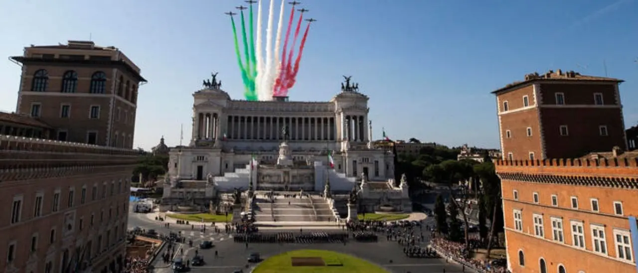 Festa della Repubblica, le celebrazioni a Roma. Meloni: «Remare tutti nella stessa direzione»