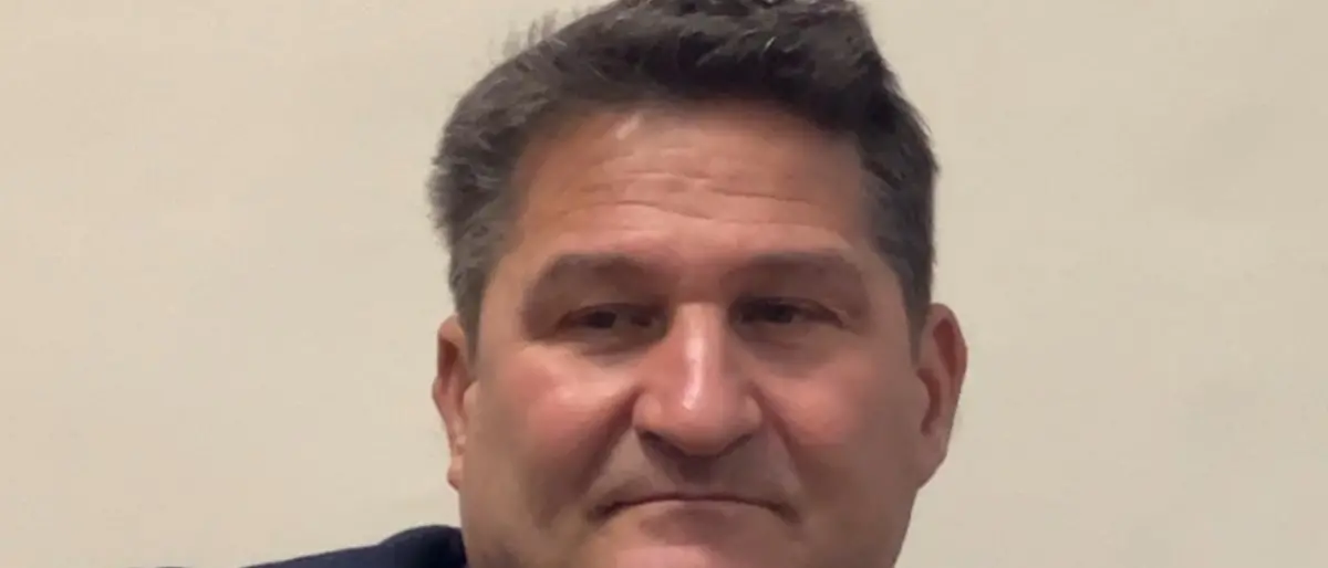 «Chiama il sindaco e correte all’obitorio»: le minacce subite a Corigliano Rossano dall’assessore Viteritti