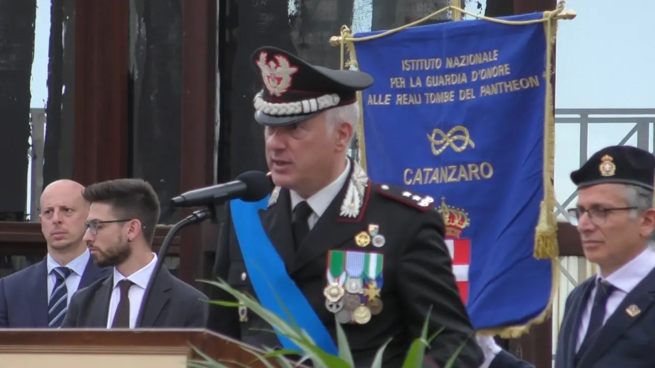 I carabinieri festeggiano 209 anni di storia, il generale Salsano: «Nessuno, da solo, può vincere contro malaffare»