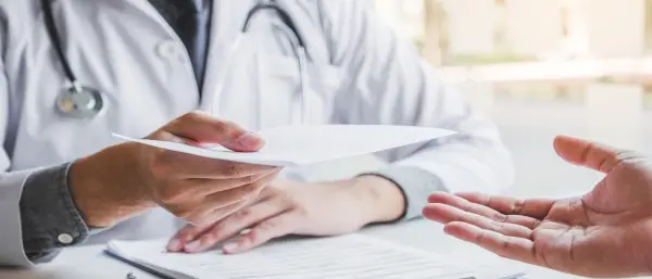 «Basta ai certificati medici dopo 5 giorni di assenza in classe» la proposta del consigliere Lo Schiavo