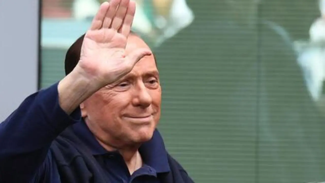 Silvio Berlusconi di nuovo ricoverato al San Raffaele di Milano, la figlia Marina è in ospedale con lui