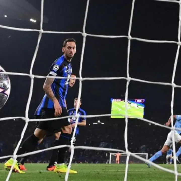 Champions League, l’Inter lotta ma il Manchester City vince 1-0 e alza la coppa