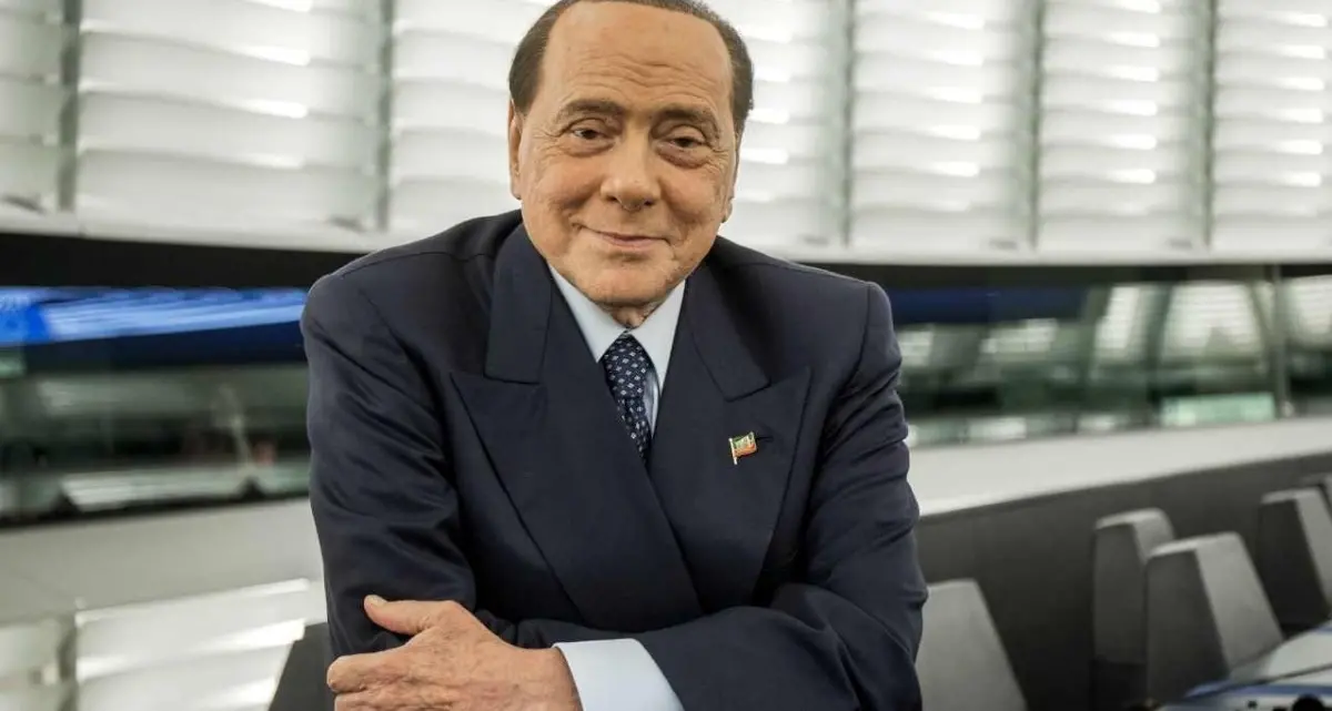 Conquistare ascoltando gli altri: così Berlusconi ha rivoluzionato la comunicazione