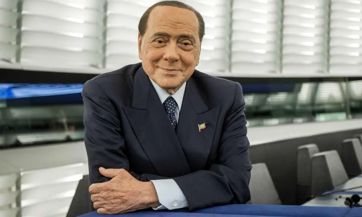 Conquistare ascoltando gli altri: così Berlusconi ha rivoluzionato la comunicazione