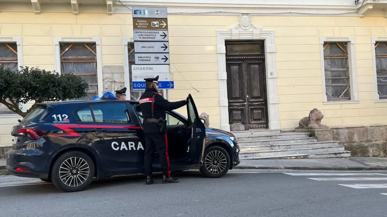 Bar usato come ritrovo da pregiudicati: sospesa attività nel Catanzarese