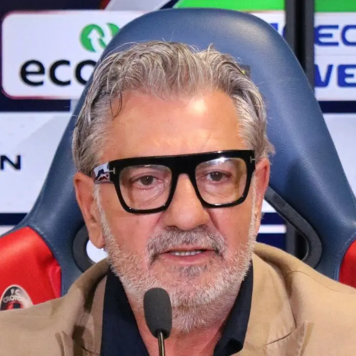 Il Crotone rompe il silenzio, Vrenna: «Ripartire con programmazione e umiltà»