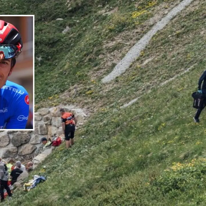 Tragedia al Giro di Svizzera, precipita in un burrone a velocità altissima: morto il corridore Mader