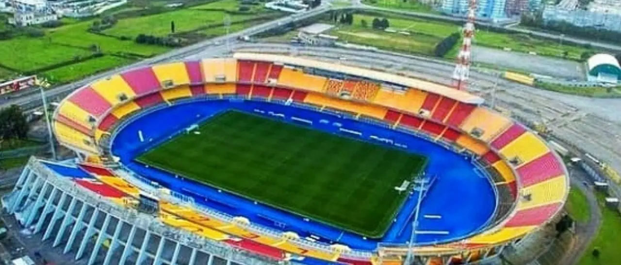 Il Catanzaro giocherà a Lecce le prime gare di B se il Ceravolo non sarà pronto in tempo: la nota del club giallorosso