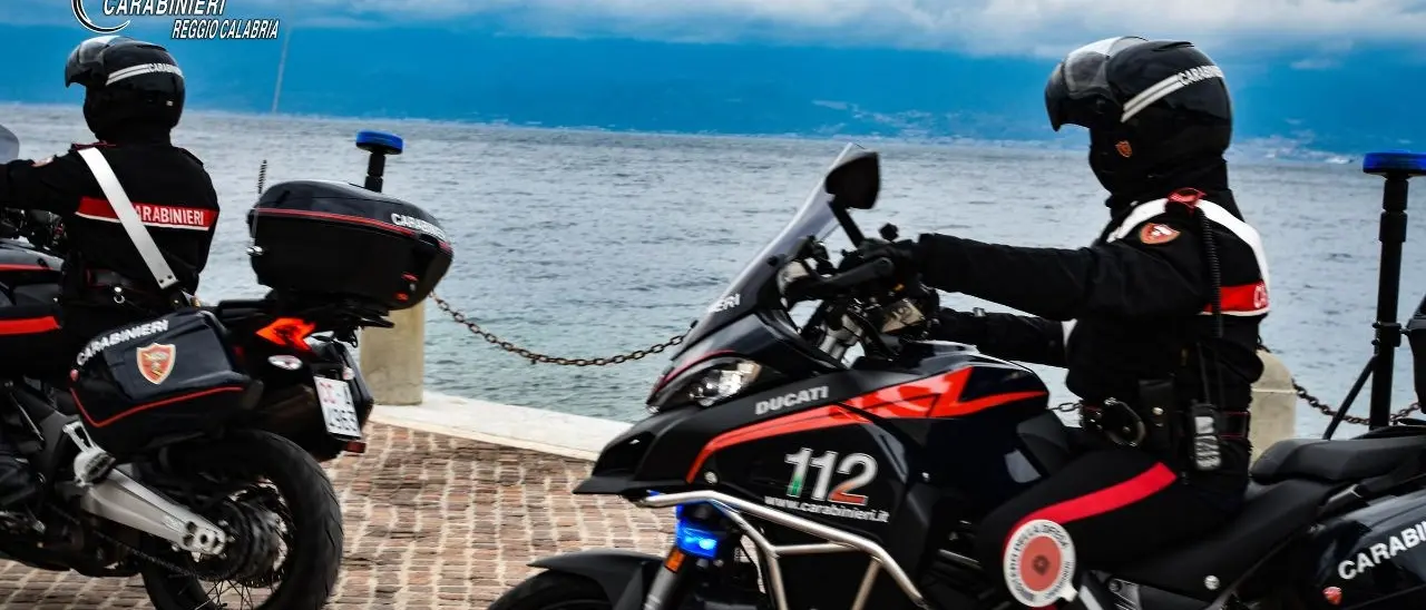 Reggio Calabria, ruba l’auto ad una donna: arrestato 21enne cosentino