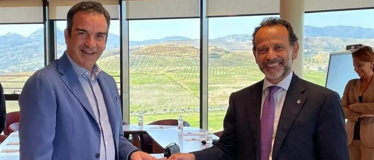 I doni di Minenna a Regione Calabria e Comune di Reggio: auto confiscate alla mafia per accreditarsi nelle istituzioni