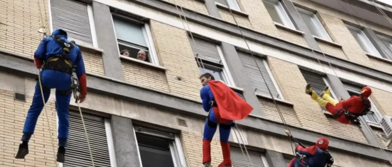 Non ce l’ha fatta il bimbo di sette anni malato che si era circondato di supereroi