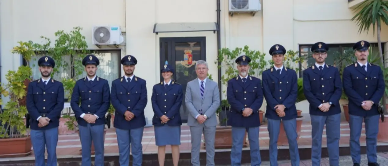 Altri otto poliziotti in servizio a Crotone: potenziato l’organico della Questura